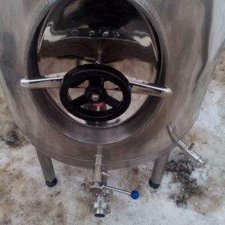 nerezový tank na pivo