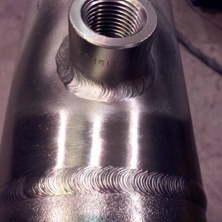 povrch svaru - nerez potrubí